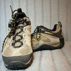 Merrell Tan and Black Athletic Shoes with Breathable Mesh and Robust Traction